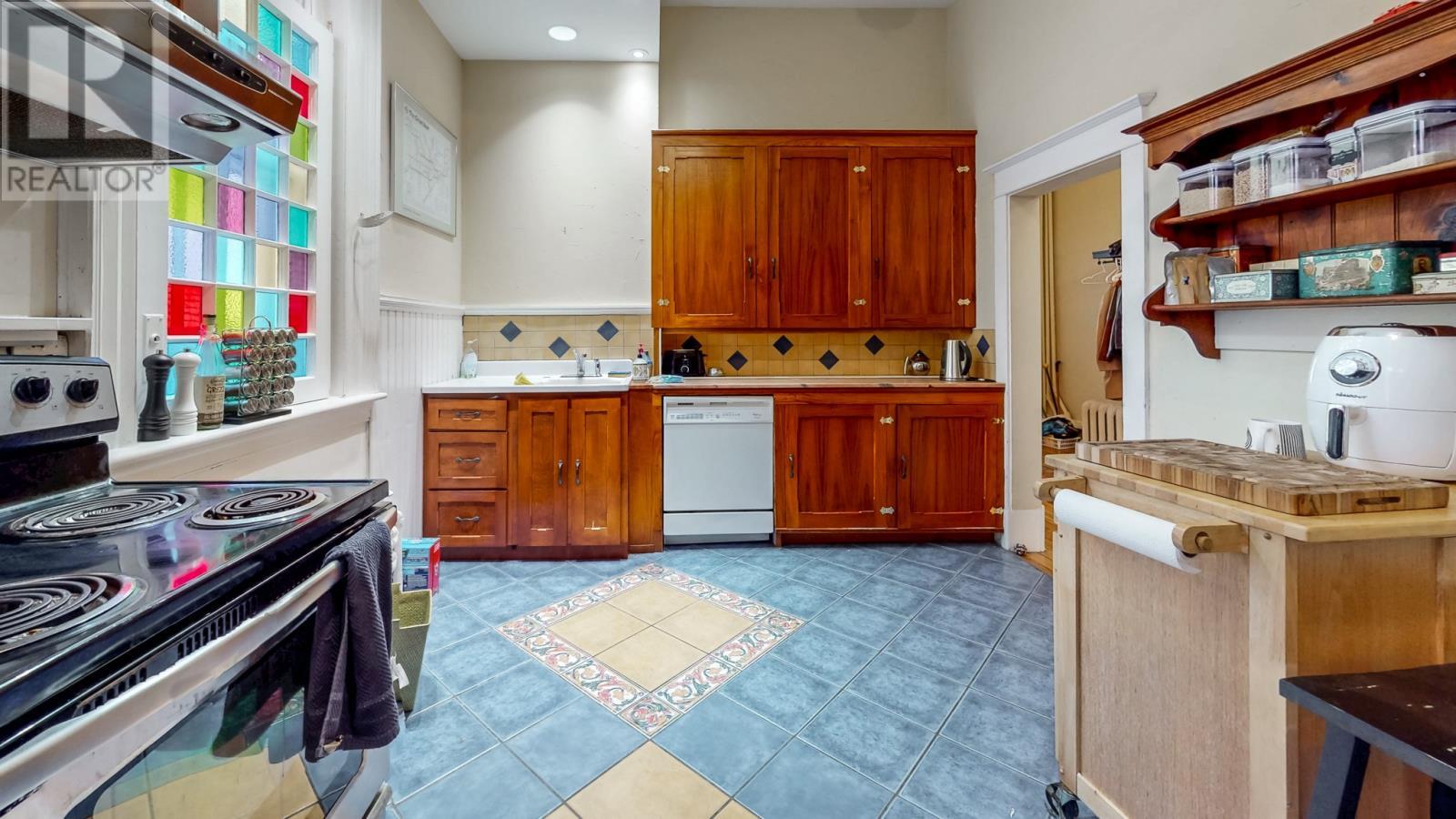 3A Forest Road, St. John'S, NL - Indoor Photo Showing Kitchen