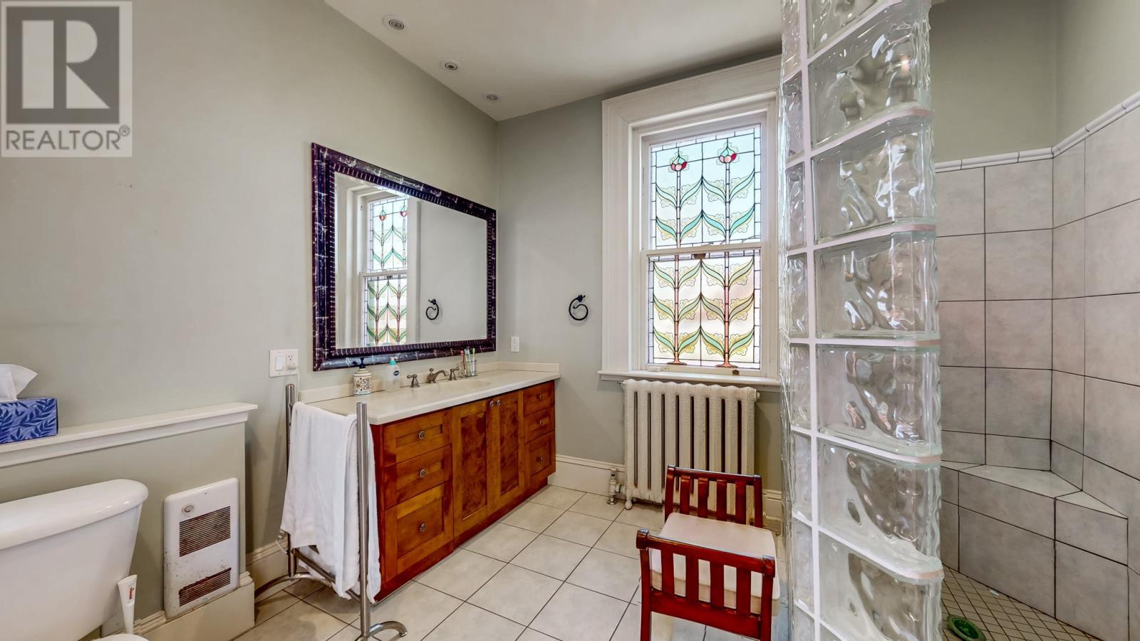 3A Forest Road, St. John'S, NL - Indoor Photo Showing Bathroom