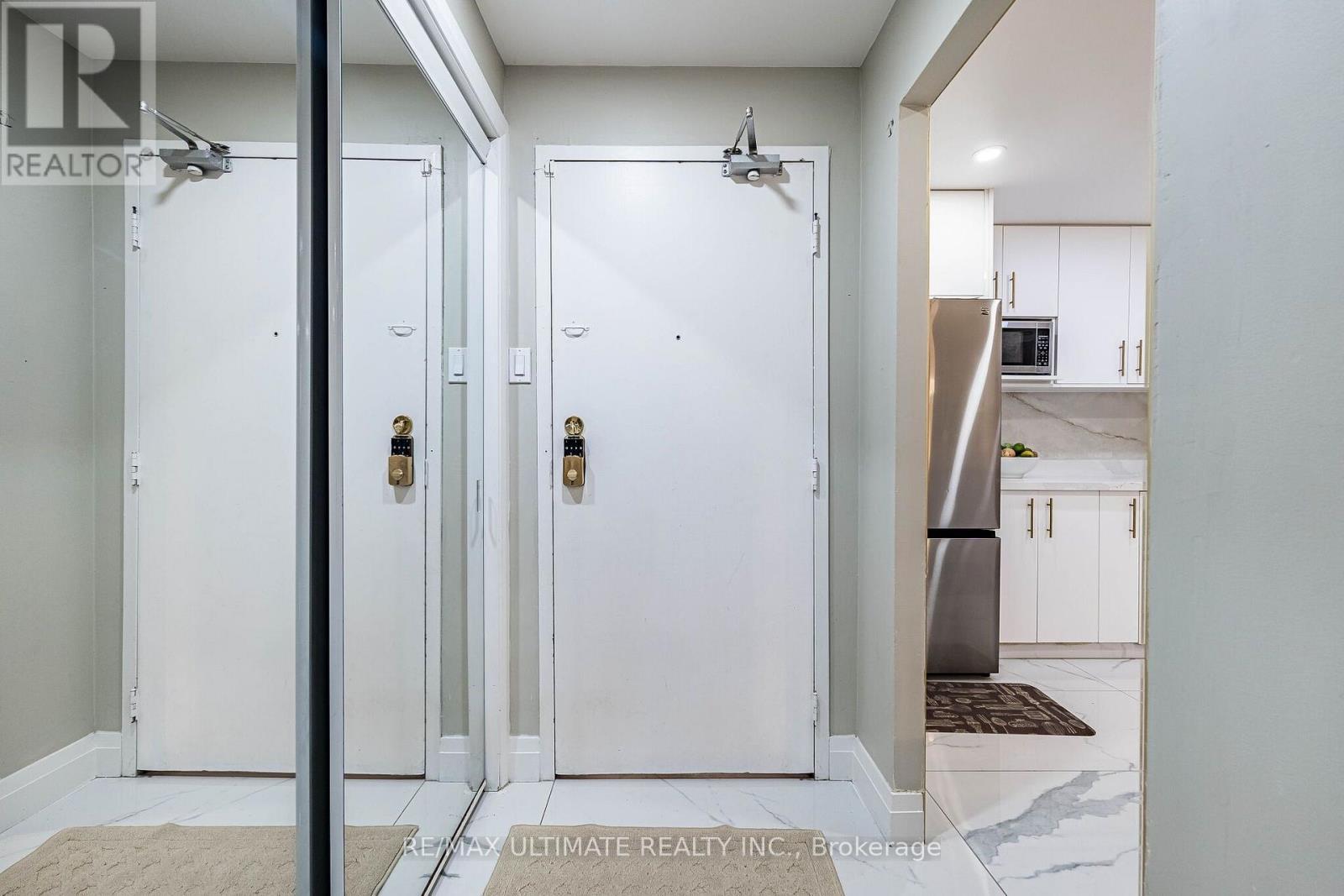 208 - 238 Albion Road, Toronto, ON - Indoor