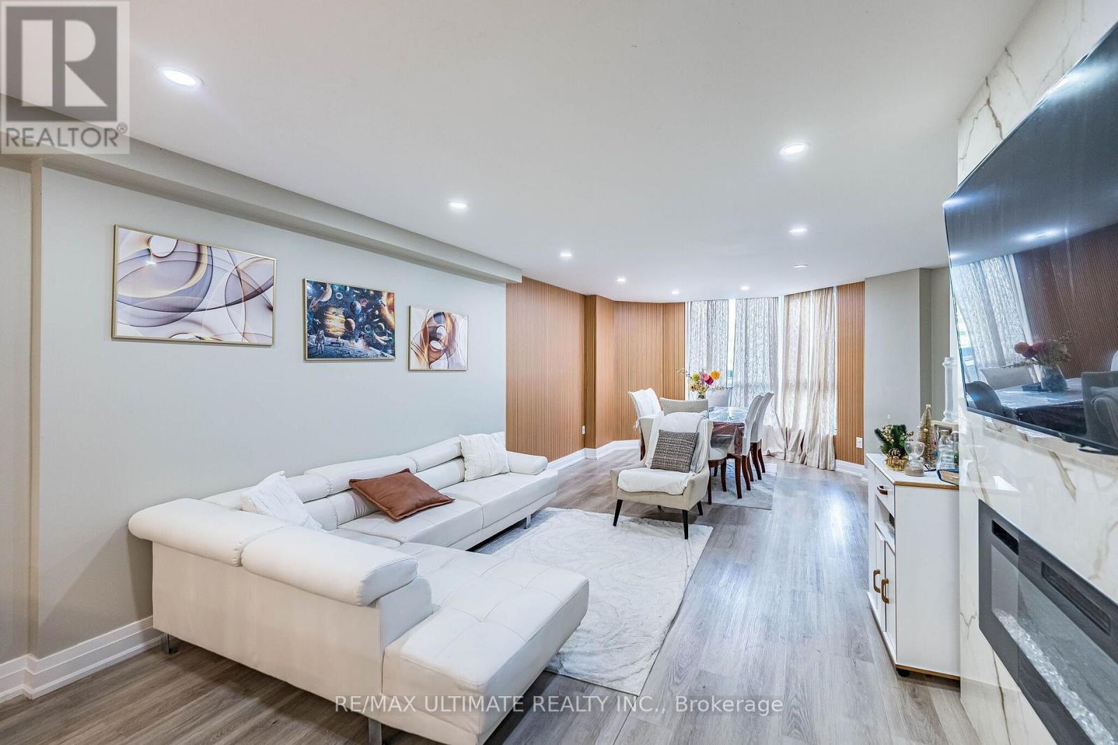 208 - 238 Albion Road, Toronto, ON - Indoor