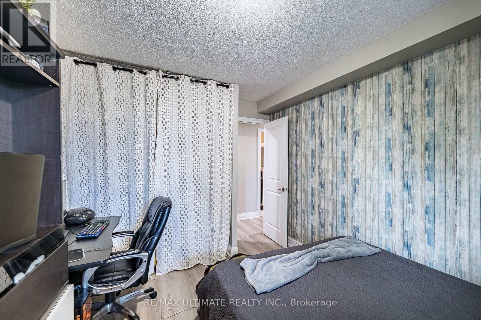 208 - 238 Albion Road, Toronto, ON - Indoor