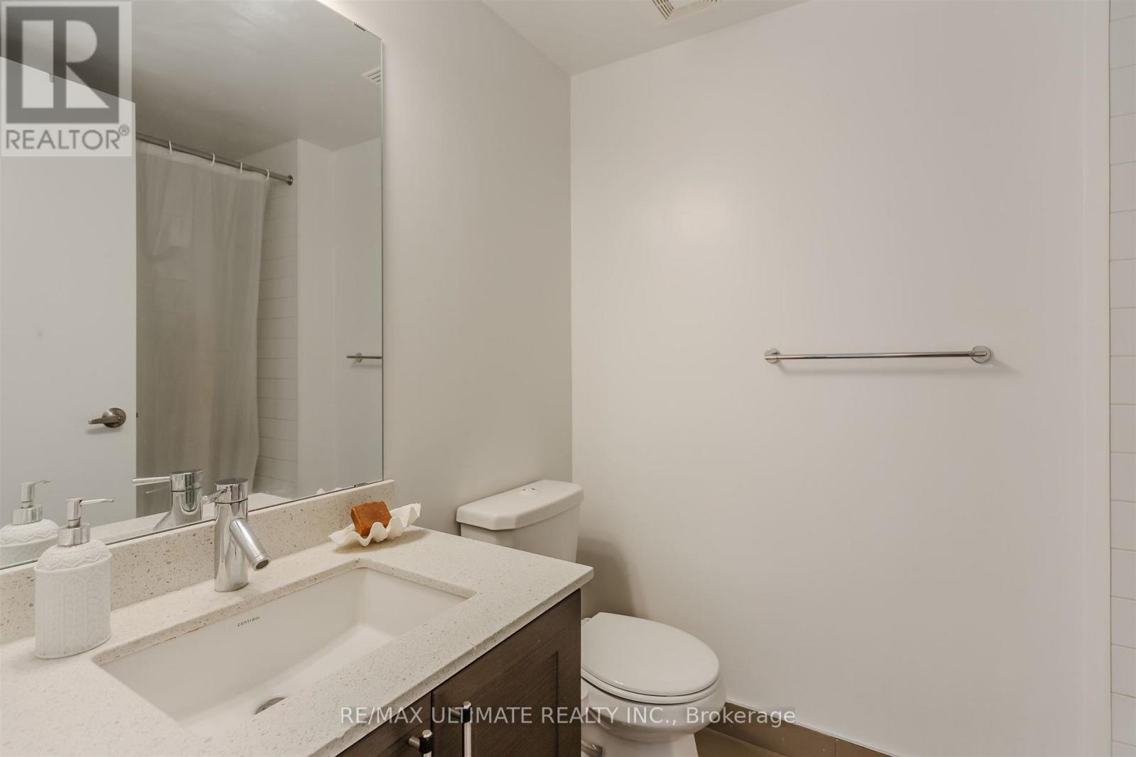 2706 - 2220 Lake Shore Boulevard W, Toronto, ON - Indoor Photo Showing Bathroom