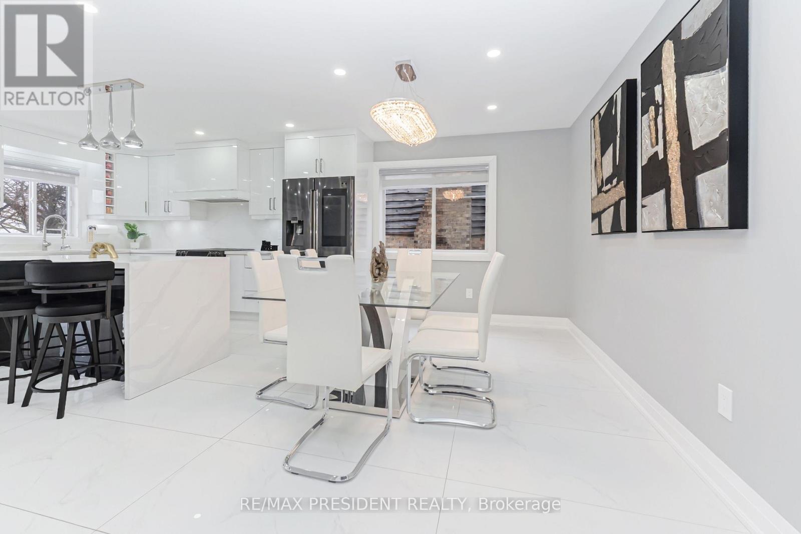 212 Wedgewood Drive, Cambridge, ON -