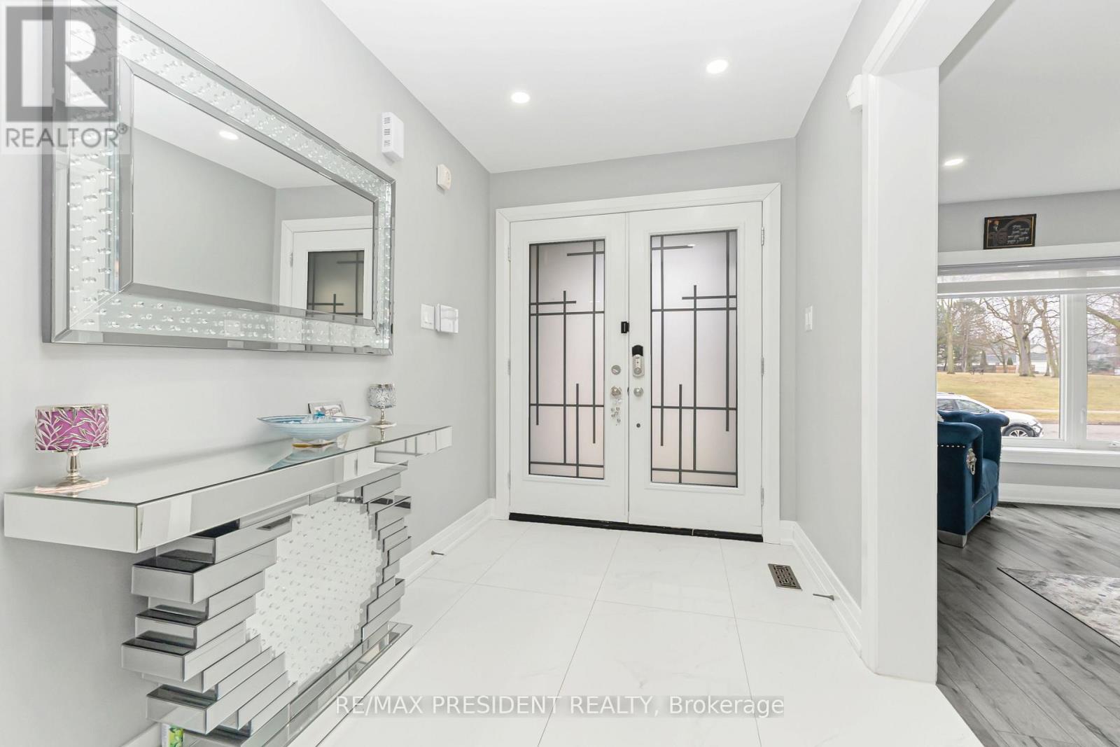 212 Wedgewood Drive, Cambridge, ON - Photo Showing Other Room
