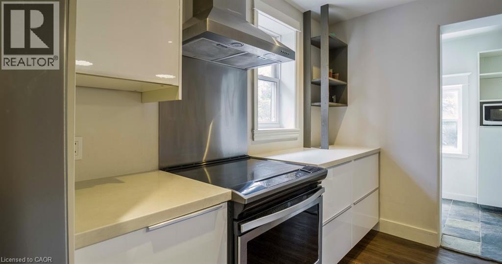 217 Caroline Street S, Hamilton, ON - Indoor Photo Showing Kitchen