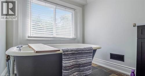 217 Caroline Street S, Hamilton, ON - Indoor Photo Showing Bathroom