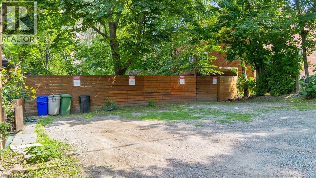 217 Caroline Street S, Hamilton, ON - Outdoor