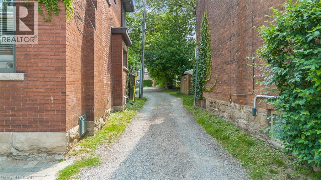 217 Caroline Street S, Hamilton, ON - Outdoor