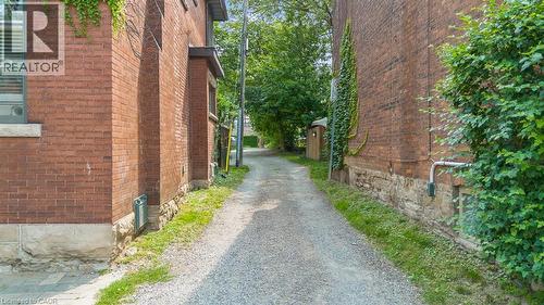 217 Caroline Street S, Hamilton, ON - Outdoor