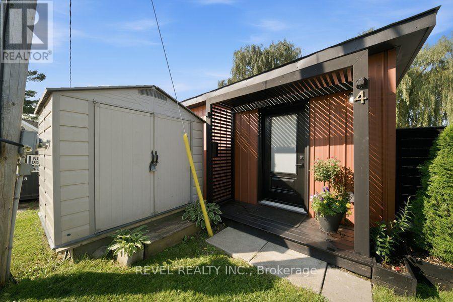 4 - 99 Fourth Concession Road, Brant, ON - Outdoor With Exterior