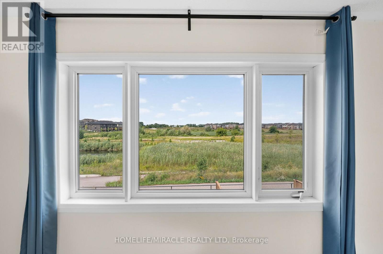 356 Bismark Drive, Cambridge, ON - Indoor Photo Showing Other Room
