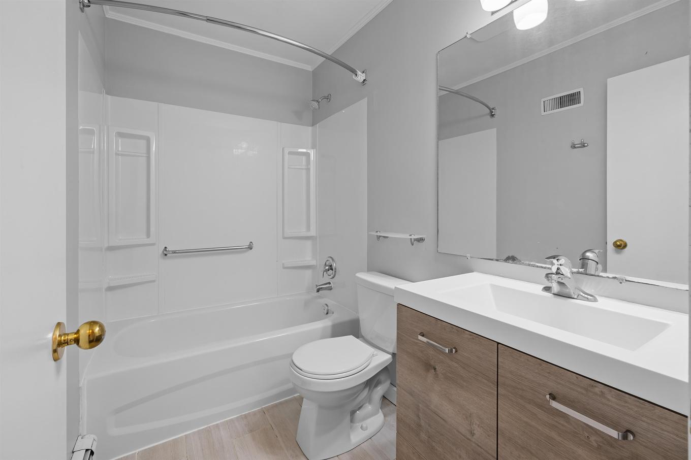 7 Bayview Crescent, Souris West, PE - Indoor Photo Showing Bathroom