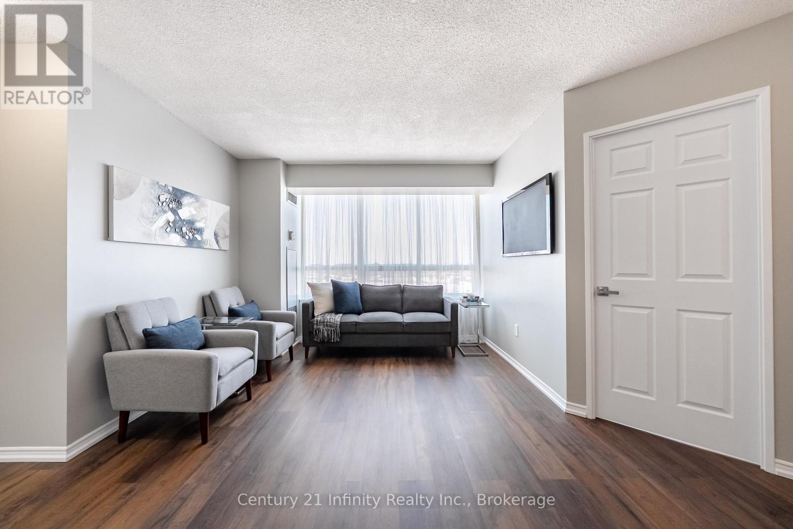 Living Room - 1206 - 5 Greystone Walk Drive, Toronto (Kennedy Park), ON - Indoor Photo Showing Living Room
