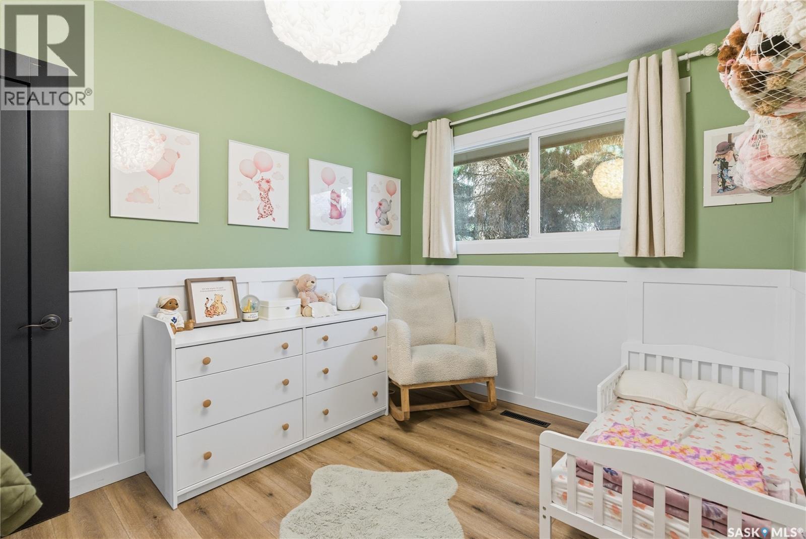 1813 Cameron Avenue, Saskatoon, SK - Indoor Photo Showing Bedroom