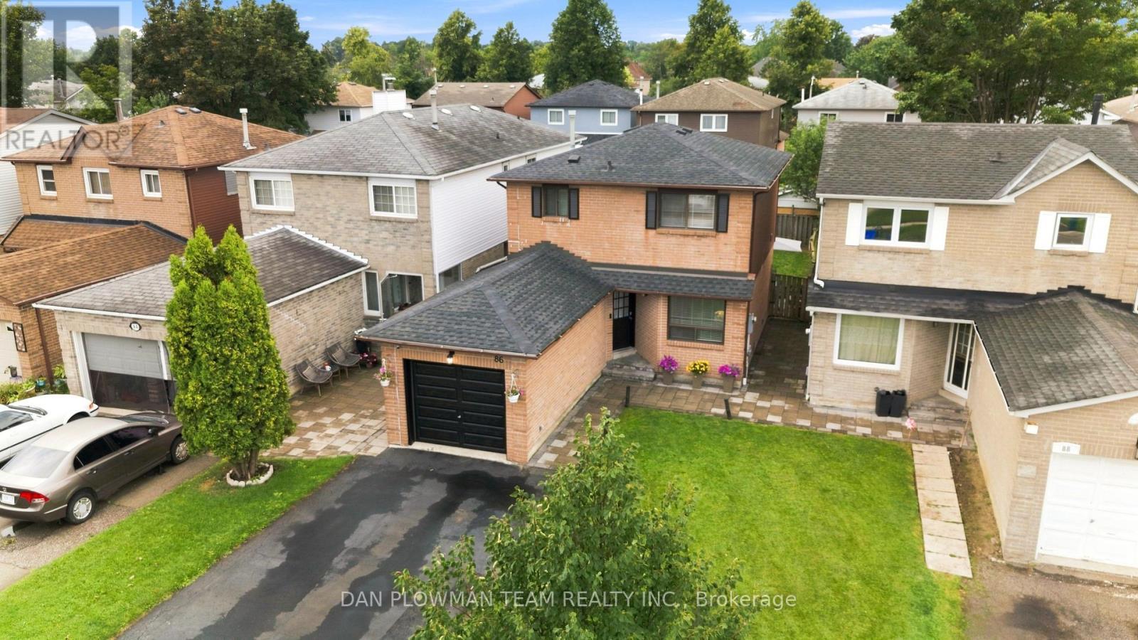 86 Barnes Drive, Ajax, ON - Outdoor