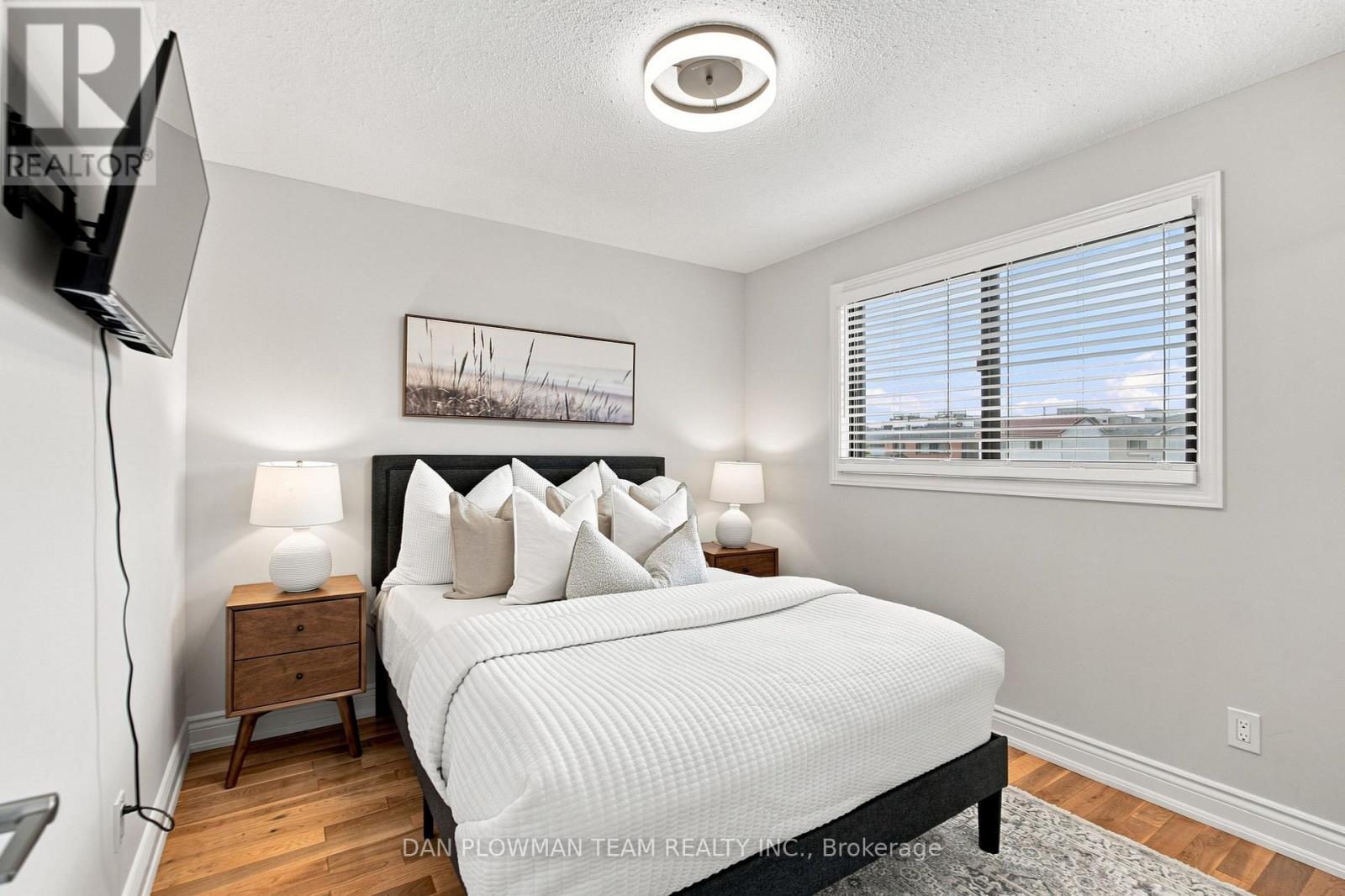 86 Barnes Drive, Ajax, ON - Indoor Photo Showing Bedroom