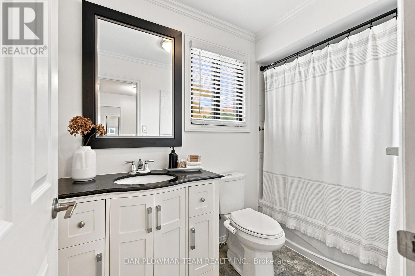 86 Barnes Drive, Ajax, ON - Indoor Photo Showing Bathroom