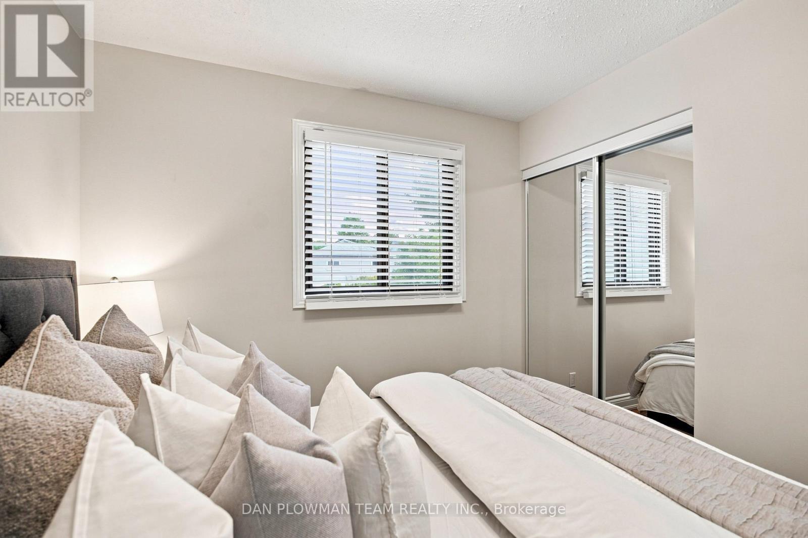 86 Barnes Drive, Ajax, ON - Indoor Photo Showing Bedroom
