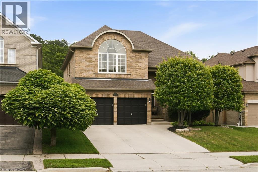 150 Davidson Boulevard, Dundas, ON - Outdoor