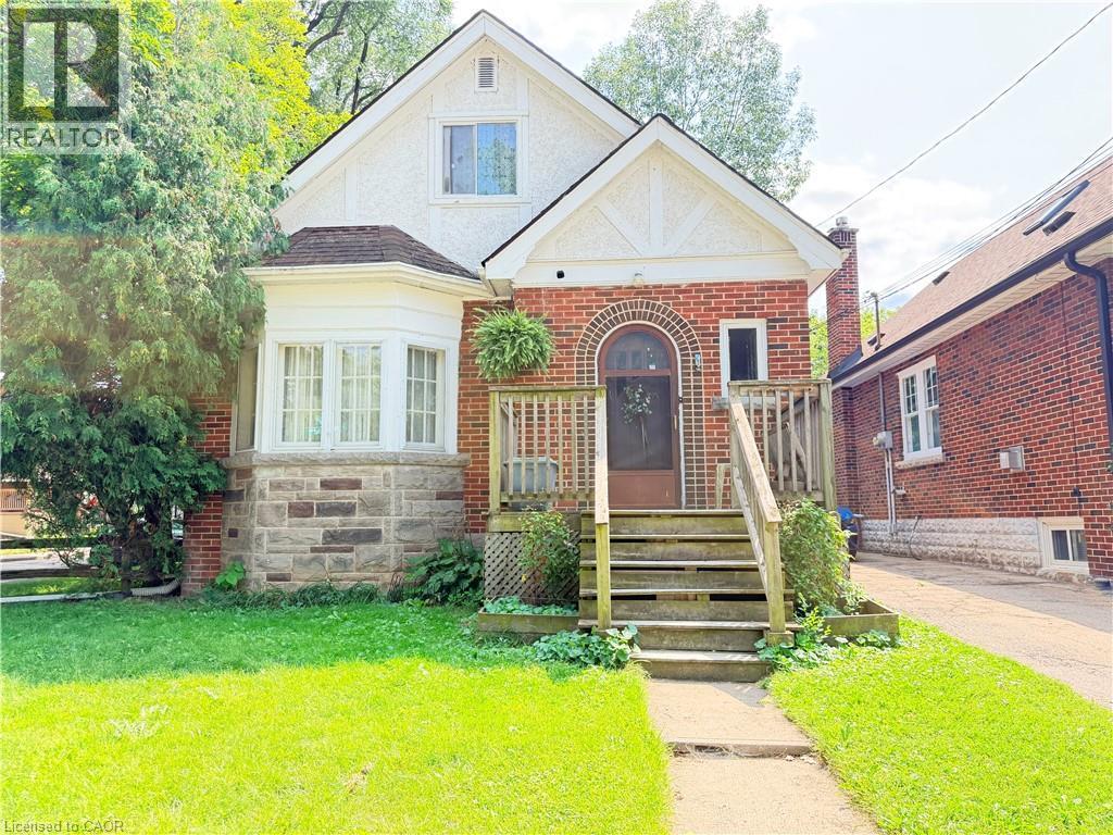 1 Norwood Road, Hamilton, ON - Outdoor