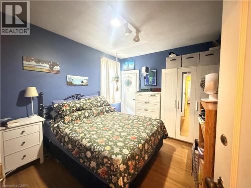 1 Norwood Road, Hamilton, ON - Indoor Photo Showing Bedroom