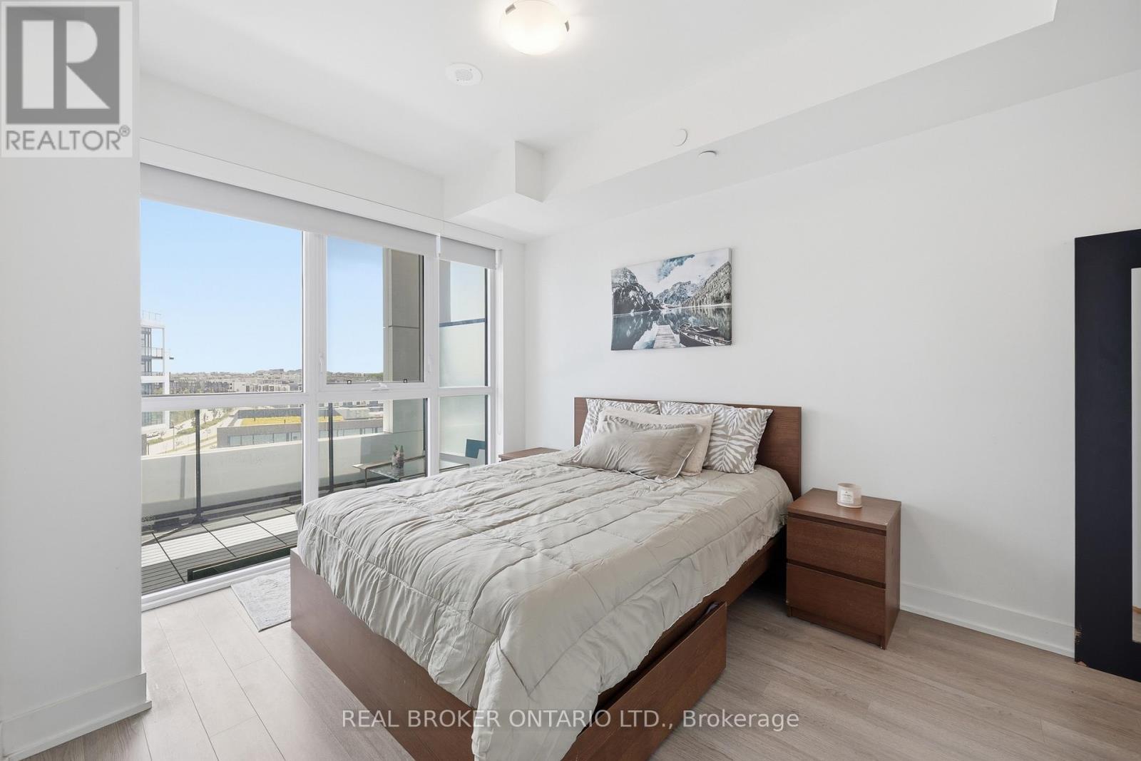 608 - 50 George Butchart Drive, Toronto, ON - Indoor Photo Showing Bedroom