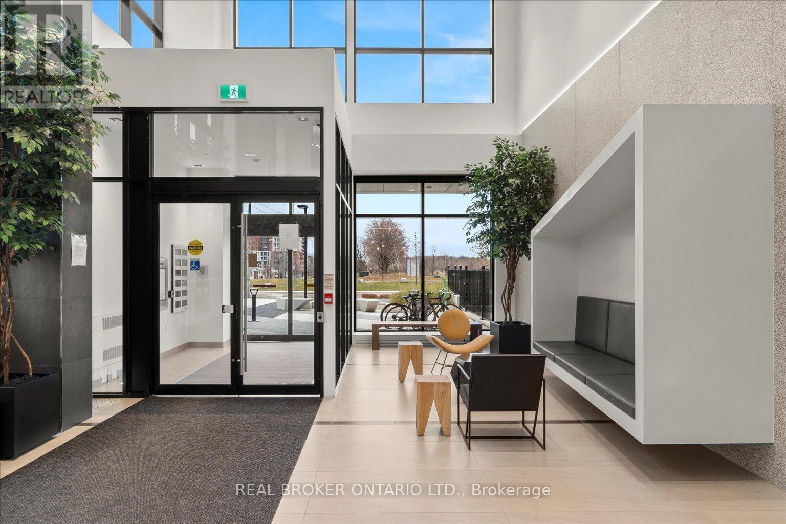 608 - 50 George Butchart Drive, Toronto, ON - Indoor Photo Showing Other Room