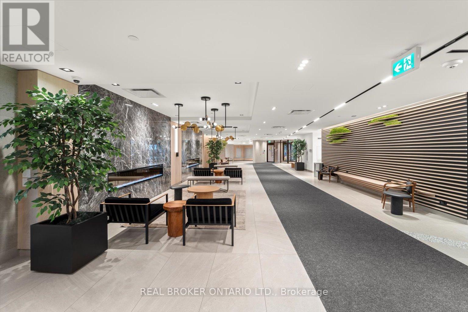 608 - 50 George Butchart Drive, Toronto, ON - Indoor Photo Showing Other Room