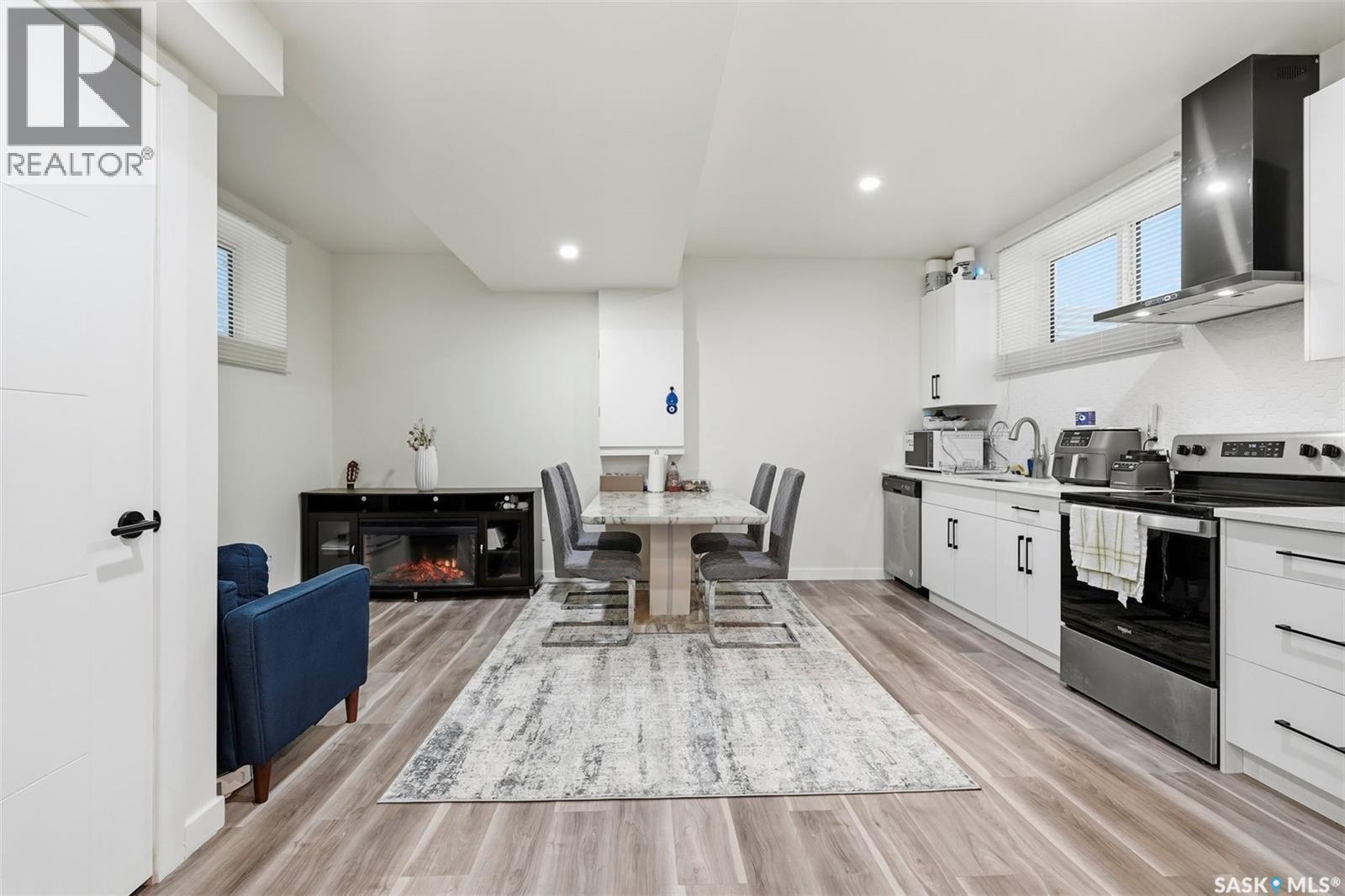 132 Rosewood Boulevard E, Saskatoon, SK - Indoor
