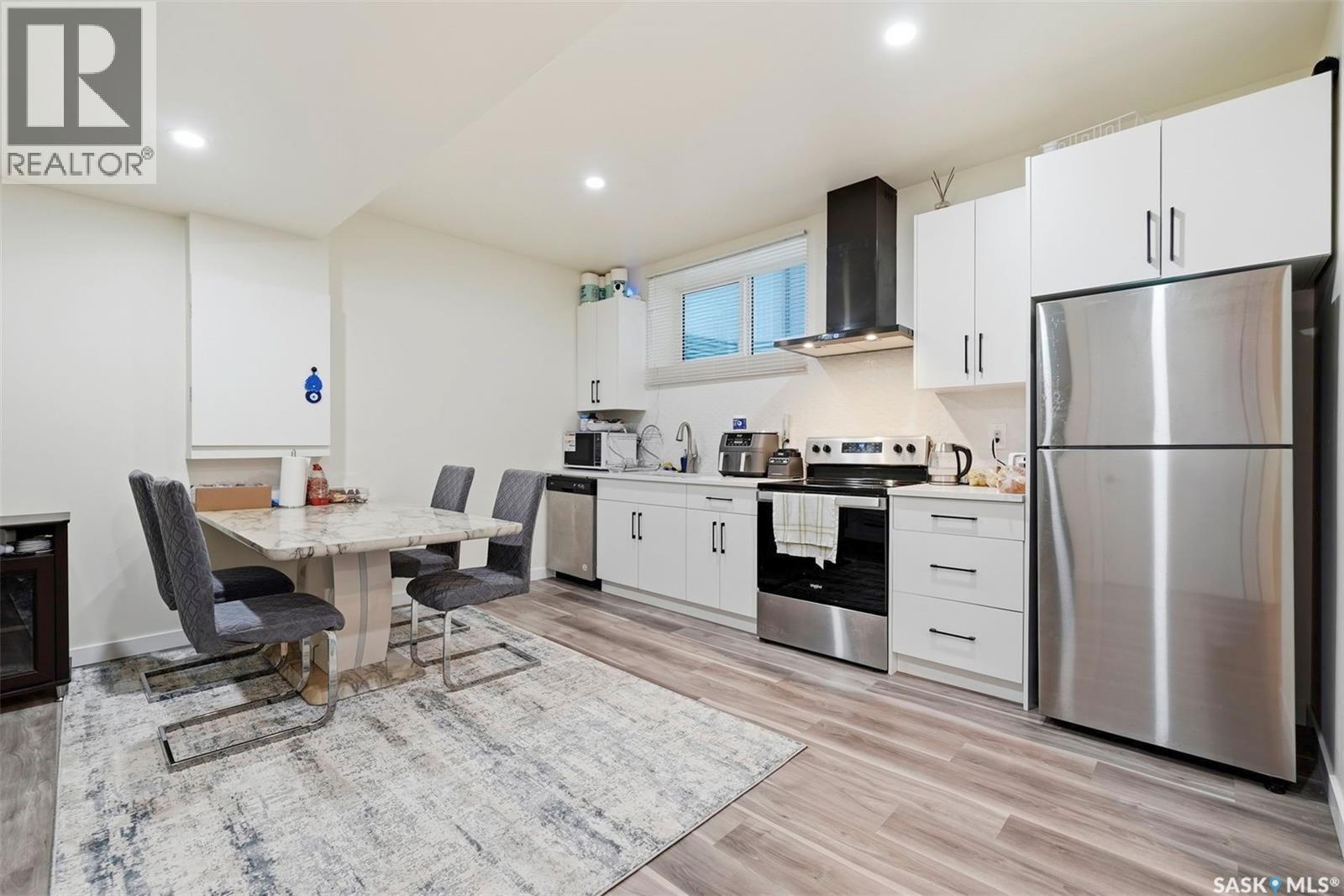 132 Rosewood Boulevard E, Saskatoon, SK - Indoor Photo Showing Kitchen With Stainless Steel Kitchen