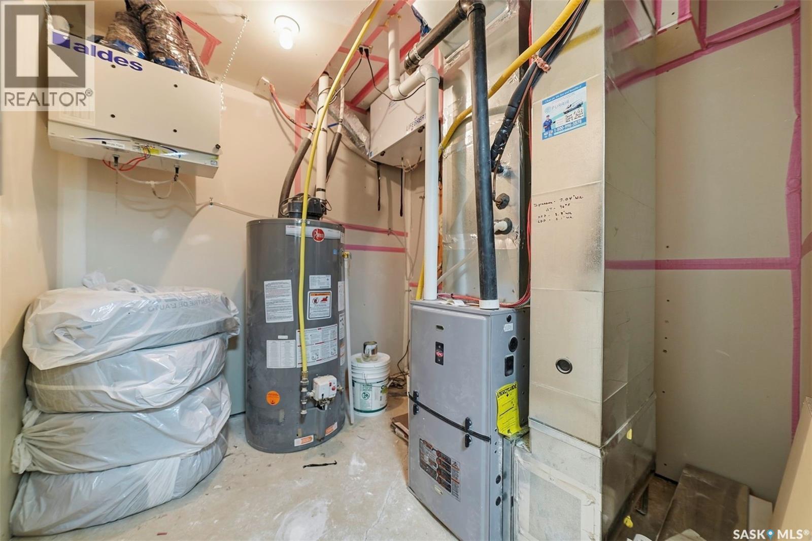 132 Rosewood Boulevard E, Saskatoon, SK - Indoor Photo Showing Basement