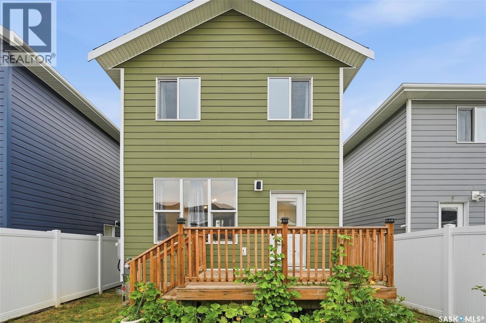 132 Rosewood Boulevard E, Saskatoon, SK - Outdoor With Exterior