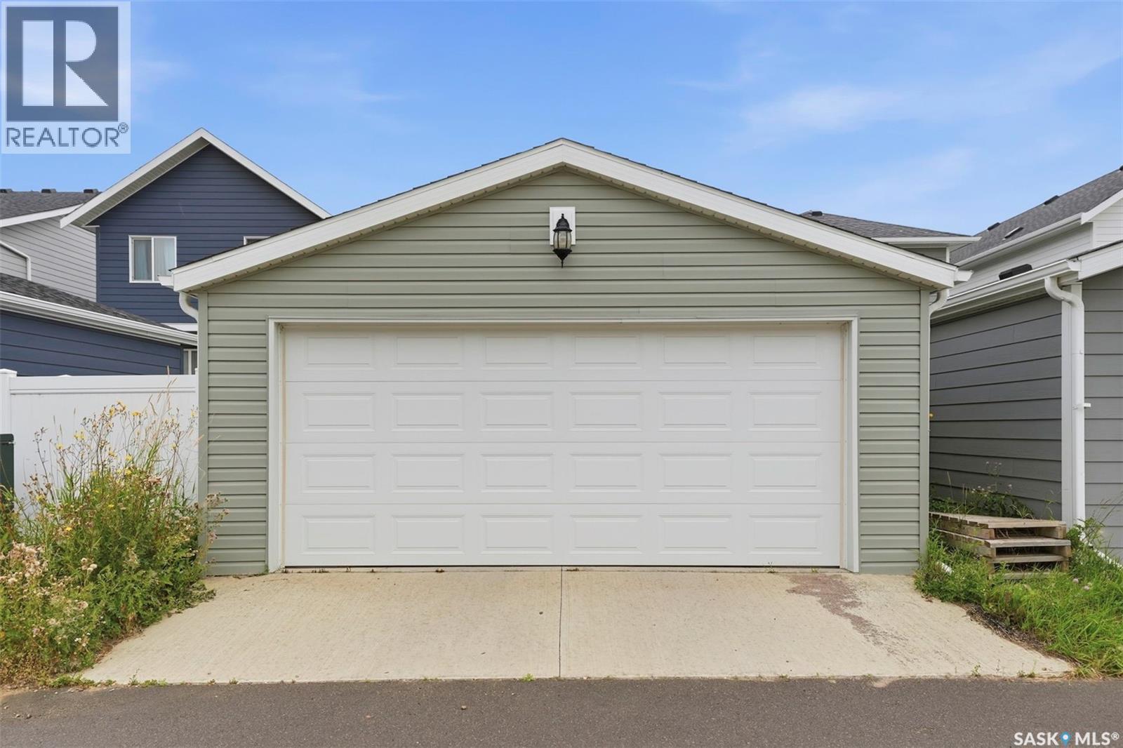 132 Rosewood Boulevard E, Saskatoon, SK - Outdoor With Exterior