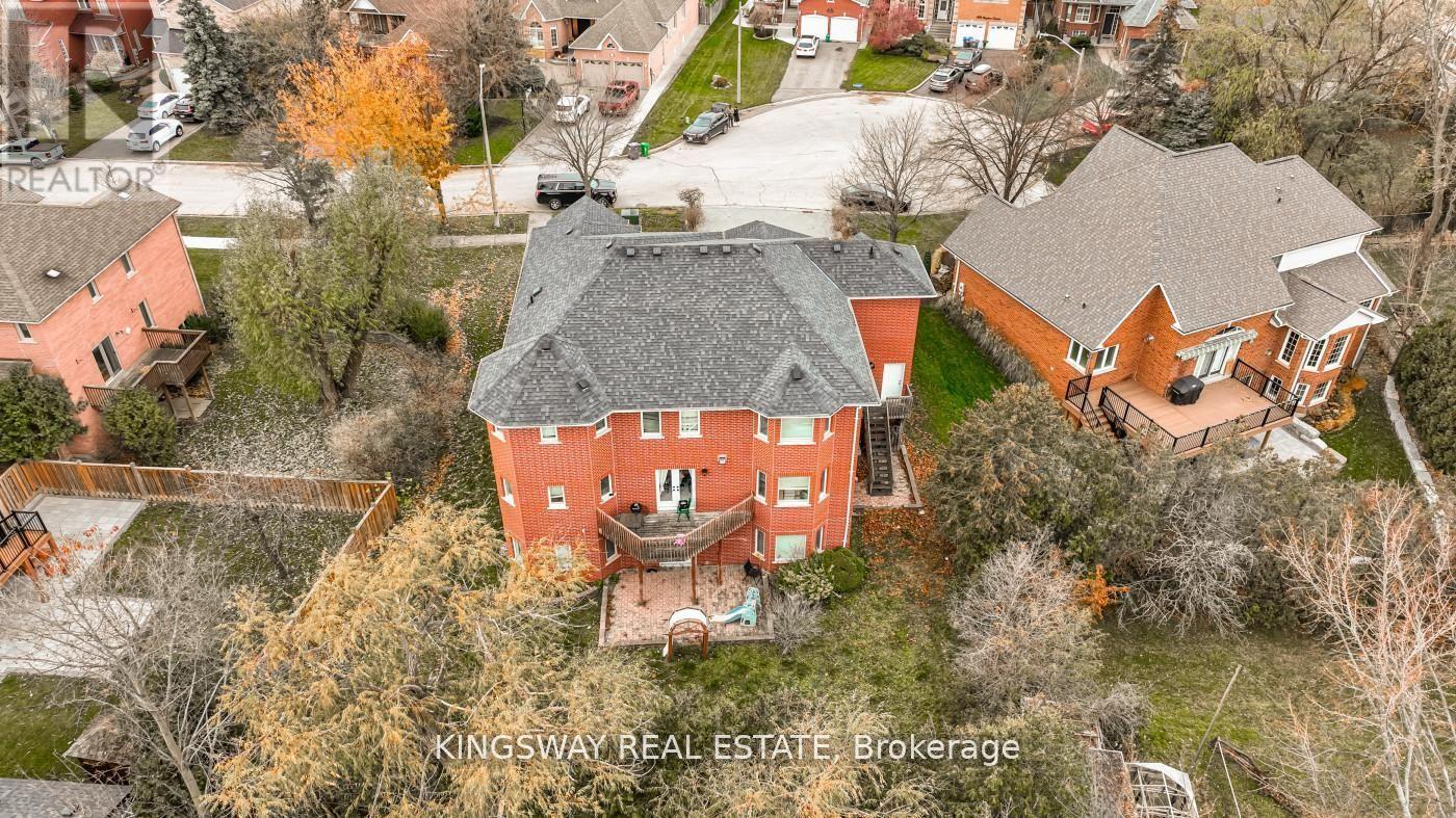 5969 Rayshaw Crescent E, Mississauga, ON - Outdoor