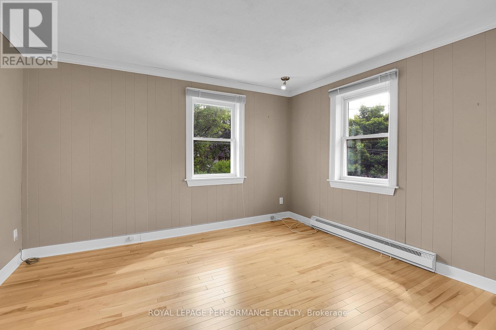 166 Winther Avenue, Ottawa, ON - Indoor Photo Showing Other Room