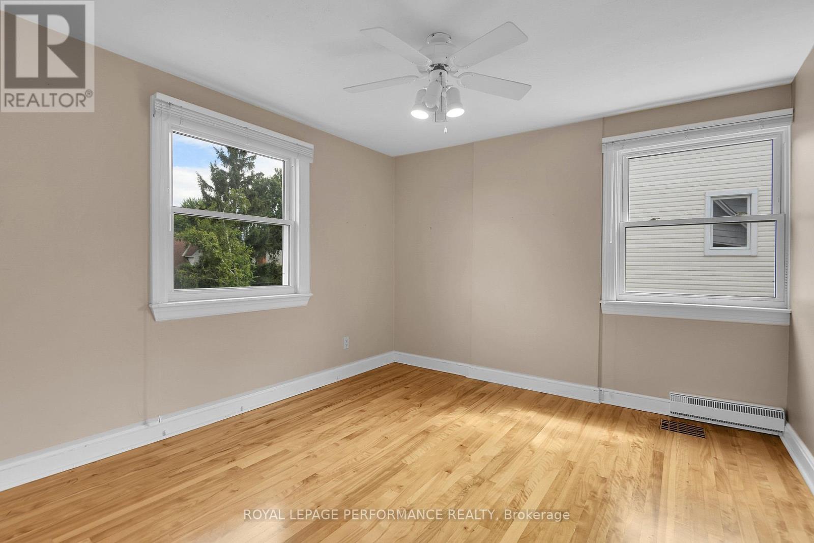 166 Winther Avenue, Ottawa, ON - Indoor Photo Showing Other Room