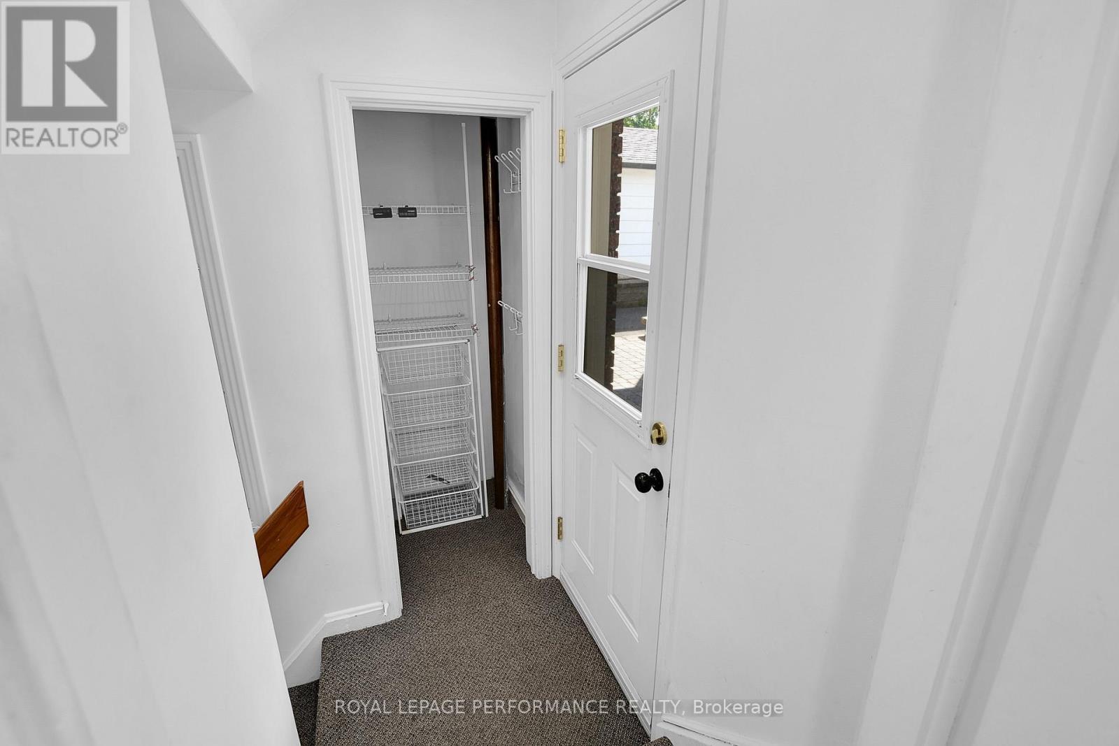 166 Winther Avenue, Ottawa, ON - Indoor Photo Showing Other Room