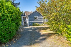2625 Urquhart Ave Courtenay, BC V9N 6T6
