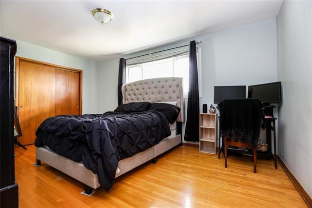 174 Wordsworth Way, Winnipeg, MB - Indoor Photo Showing Bedroom