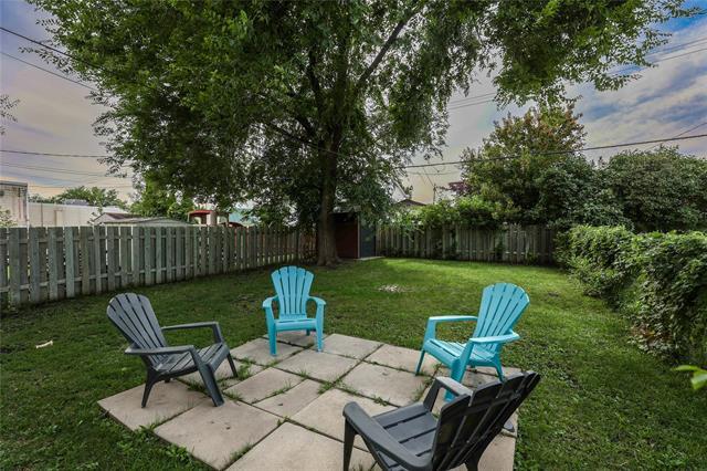 174 Wordsworth Way, Winnipeg, MB - Outdoor With Backyard