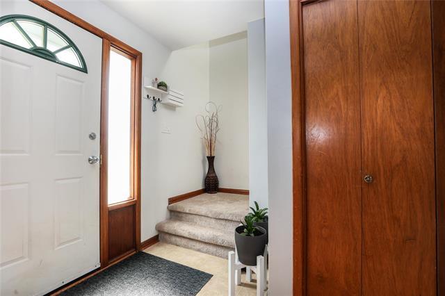 174 Wordsworth Way, Winnipeg, MB - Indoor Photo Showing Other Room