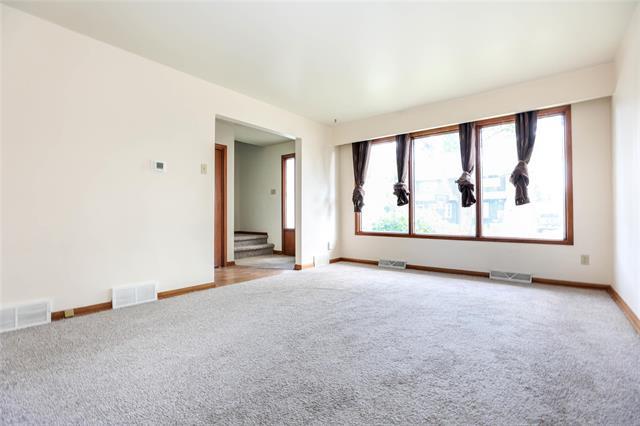 174 Wordsworth Way, Winnipeg, MB - Indoor Photo Showing Other Room
