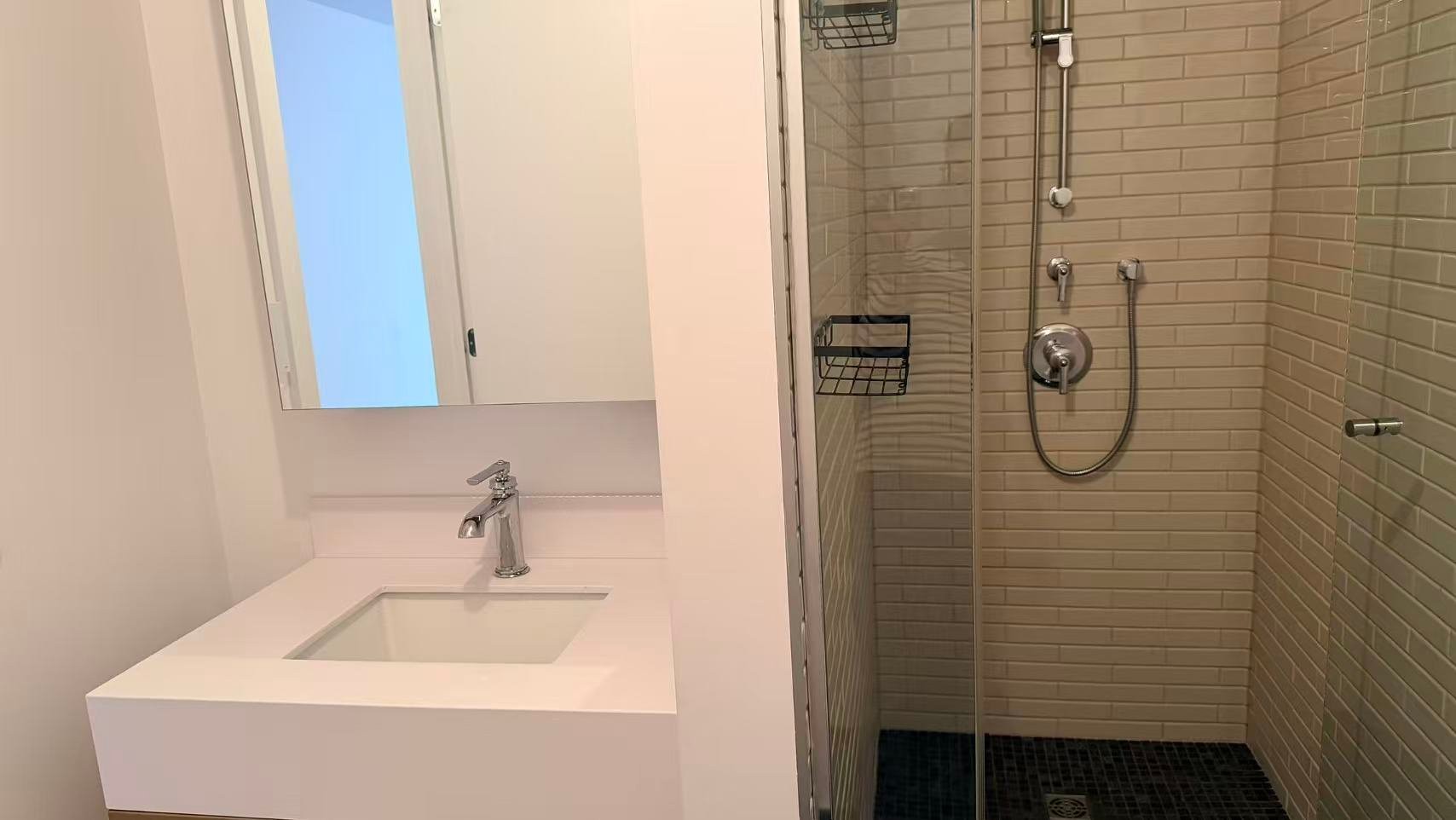 Bathroom - 2105-2060 Rue Peel, Montréal (Ville-Marie), QC - Indoor Photo Showing Bathroom