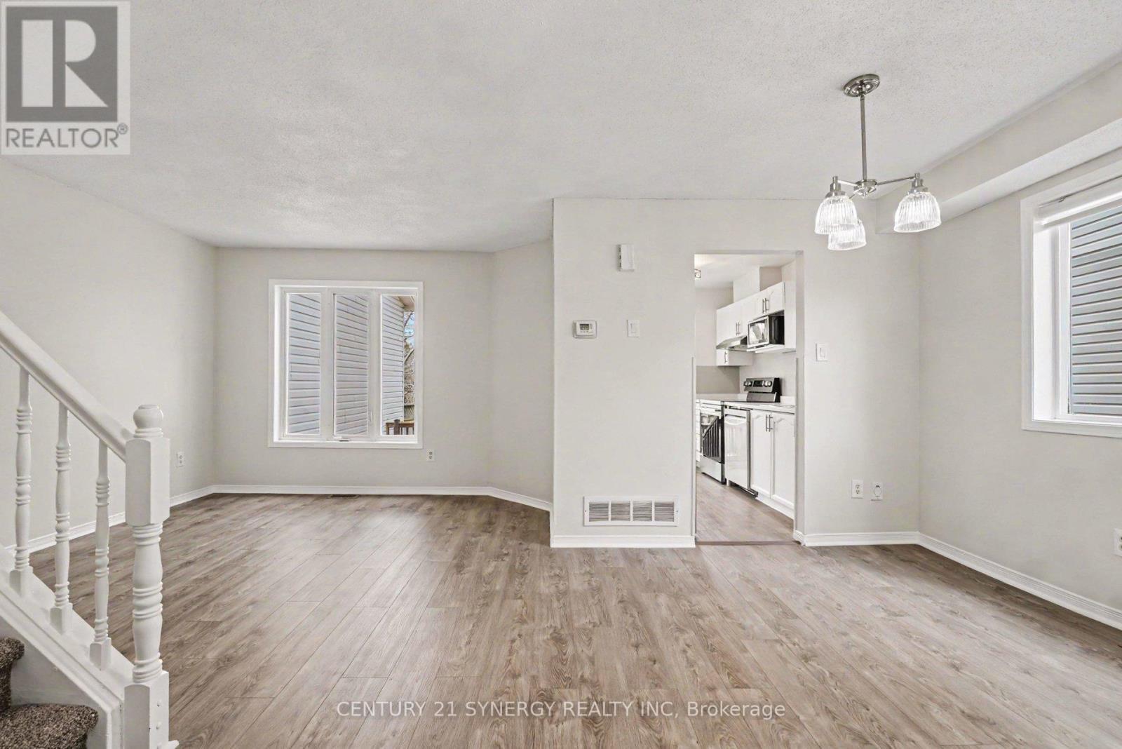 54 Meadowcroft Crescent, Ottawa, ON - Indoor Photo Showing Other Room