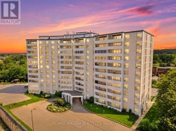 102 - 35 TOWERING HEIGHTS BOULEVARD St. Catharines (Glendale/Glenridge), ON L2T 3G8