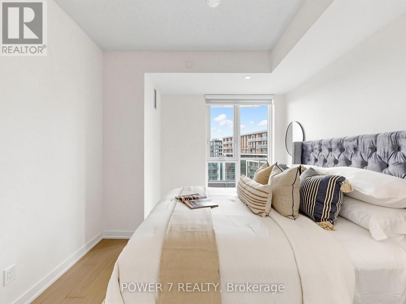1612 - 292 Verdale Crossing, Markham, ON - Indoor