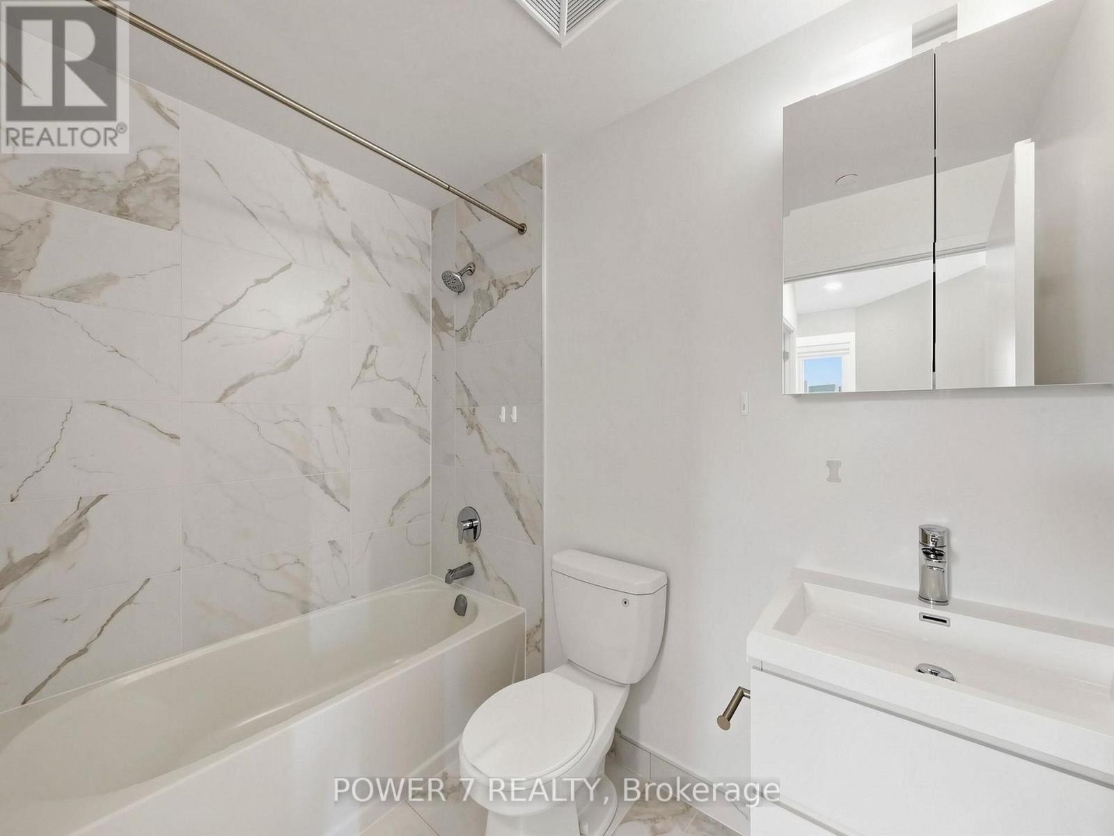 1612 - 292 Verdale Crossing, Markham, ON - Indoor Photo Showing Bathroom
