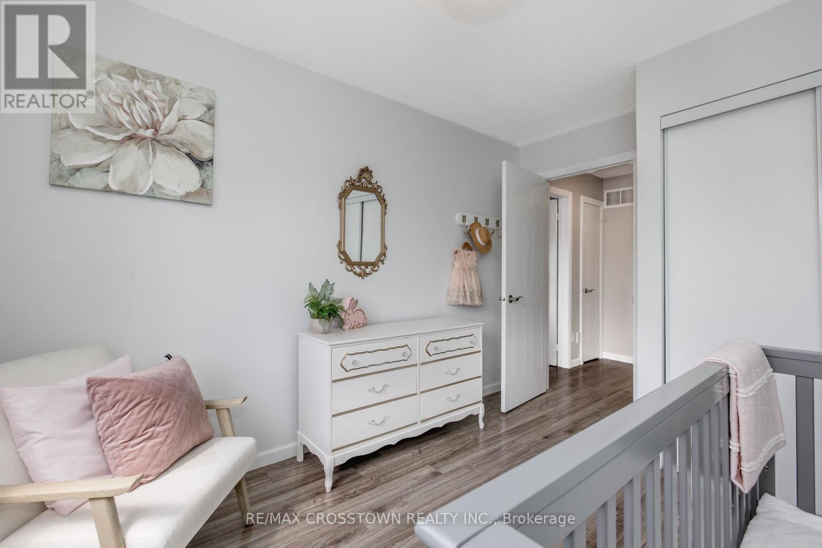 92 Cunningham Drive, Barrie, ON - Indoor