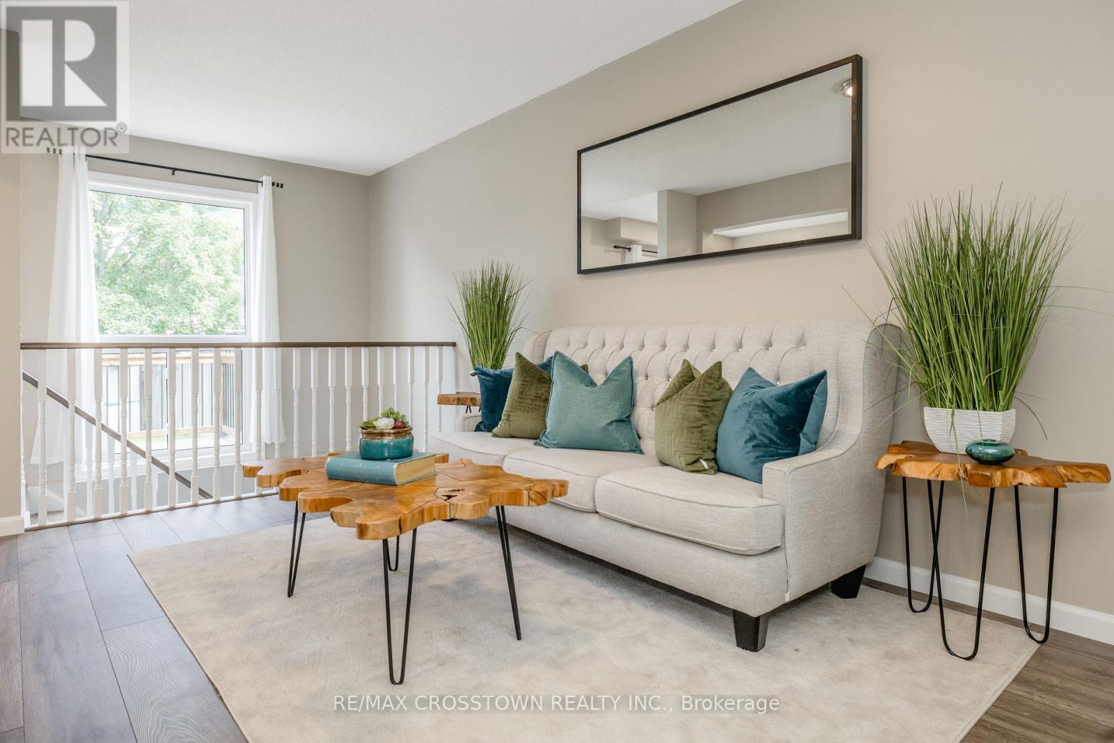 92 Cunningham Drive, Barrie, ON - Indoor