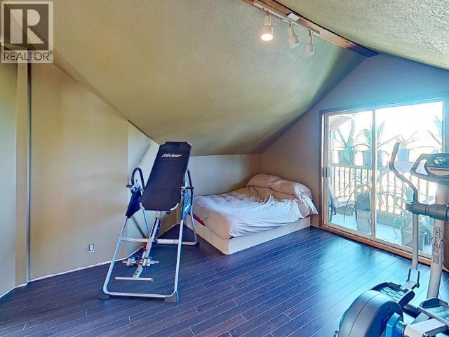 4538 Michigan Ave, Powell River, BC - Indoor Photo Showing Bedroom